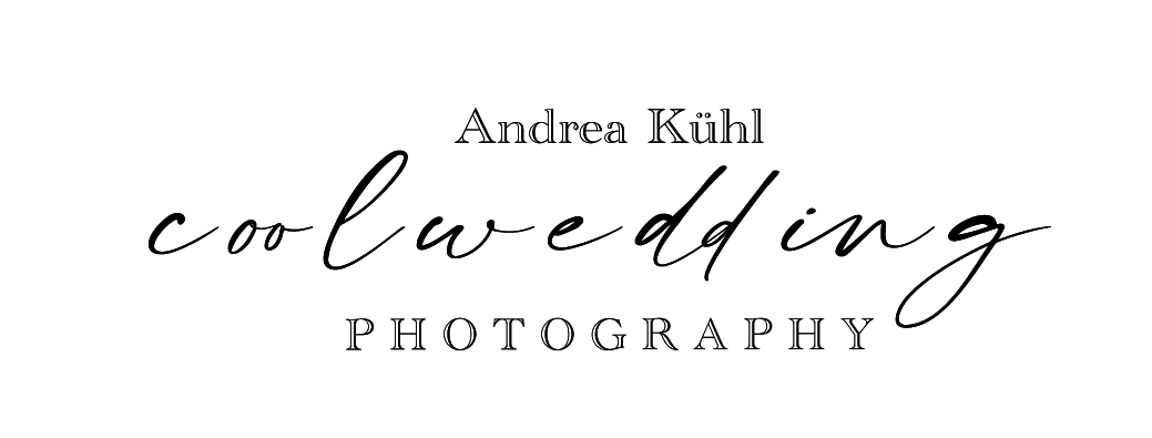 coolmoments photography Logo
