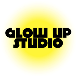 GLOW UP STUDIO Logo