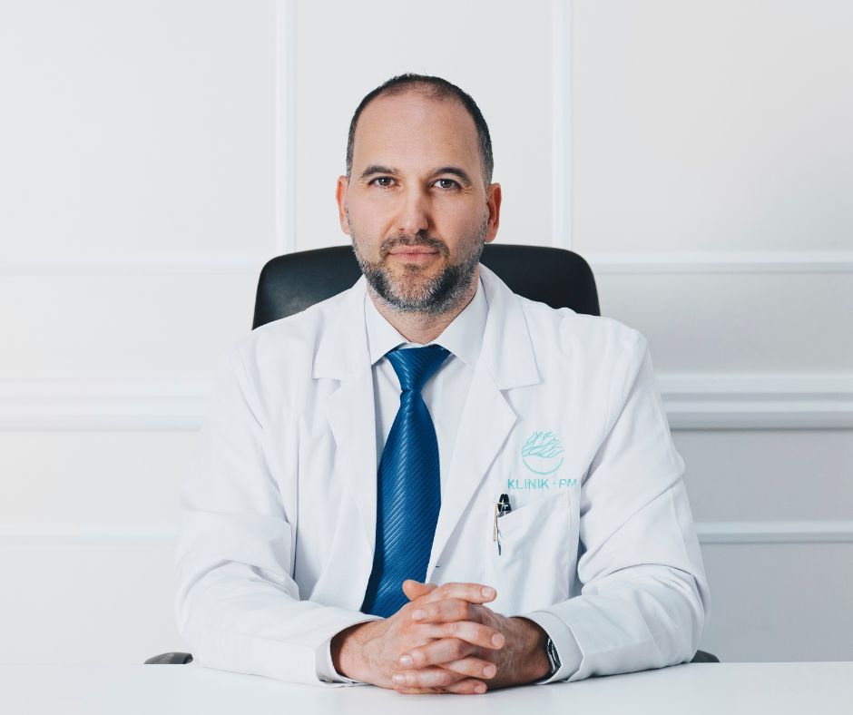 KLINIK PM Dr. Pablo Martínez Logo