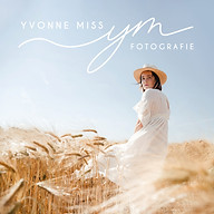 Hochzeitsfotograf Düsseldorf Yvonne Miss Logo